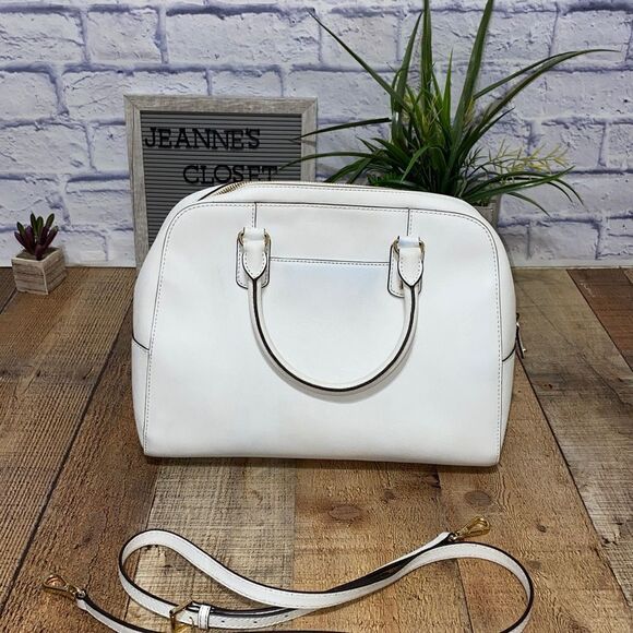 Michael Kors Selma Lg Studded saffiano leather Tote - Picture 5 of 16